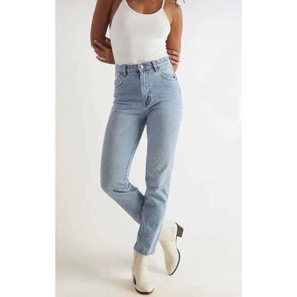 Free People Rolla's Duster High Rise Slim Jeans Size 25 in Old Stone - Picture 3 of 11
